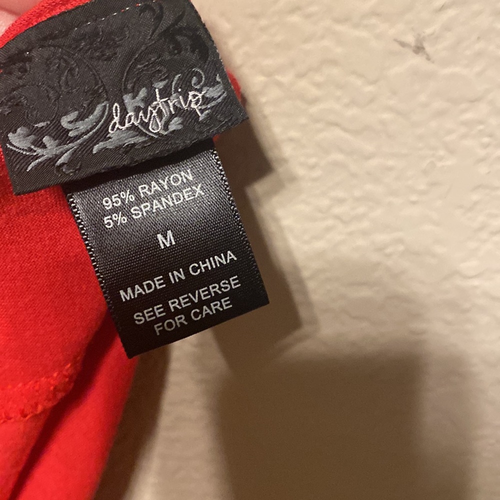 Daytrip Red Tshirt With Open Back And Sequence Mi… - image 3